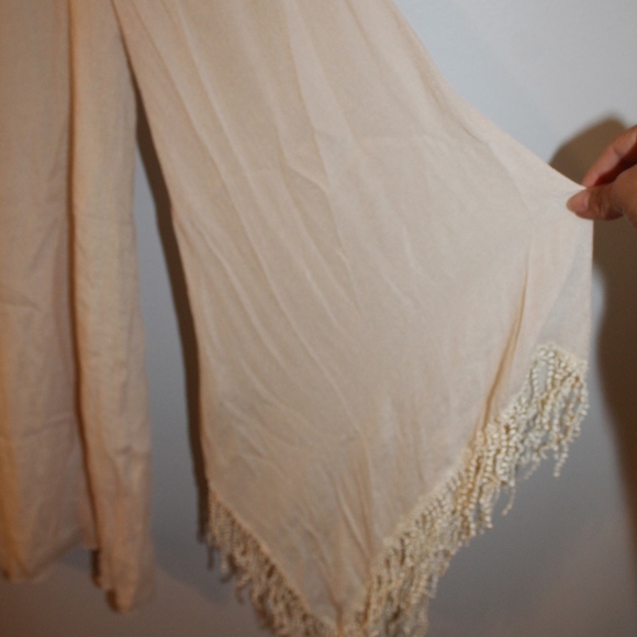 NWT Dress with sleeve detail - Picture 3 of 3